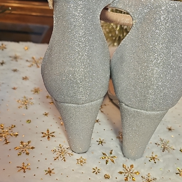 Lauren Lorraine Glittering Silver Heels - Picture 6 of 10